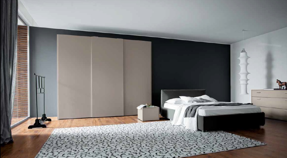 Dulap Dressing Usi Glisante